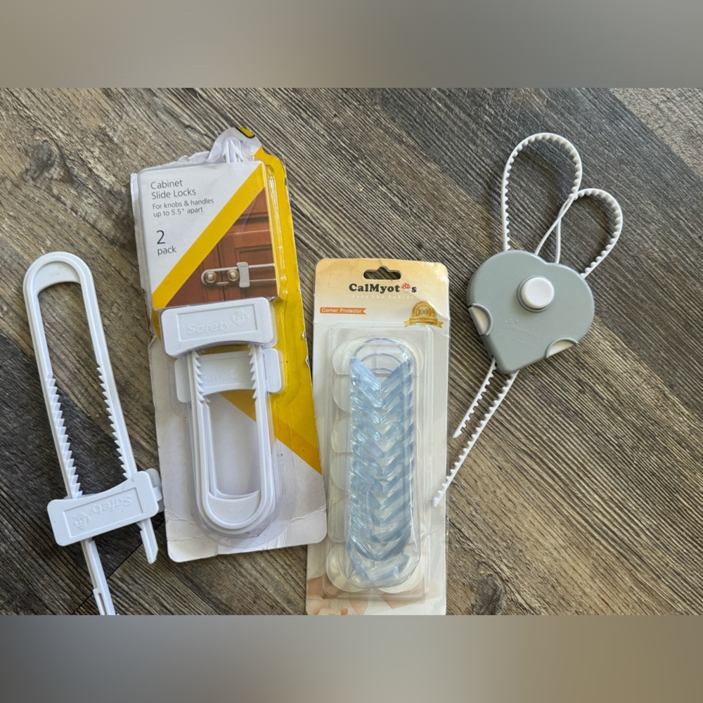 Lot bundle Child Cabinet Safety‎ Slide Lock corner protector Baby Proofing